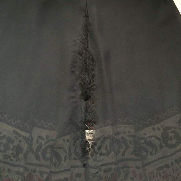 Pleated flowy skirt - Picture 5 of 6